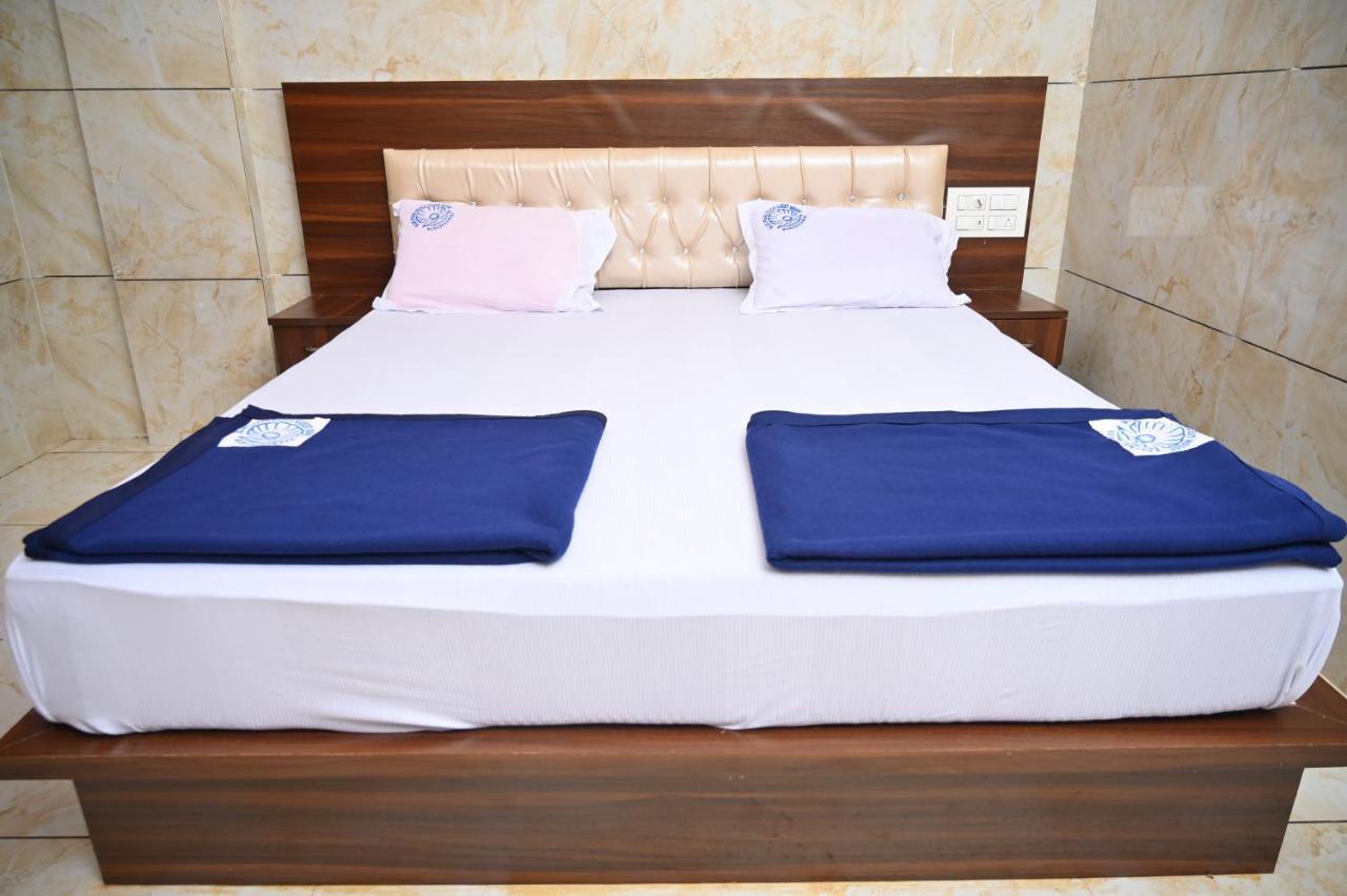 Blue Pearl Beach Guest House Mavalli Ngoại thất bức ảnh