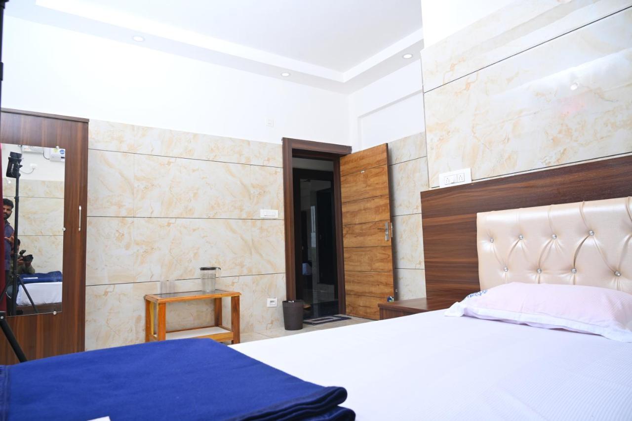 Blue Pearl Beach Guest House Mavalli Ngoại thất bức ảnh