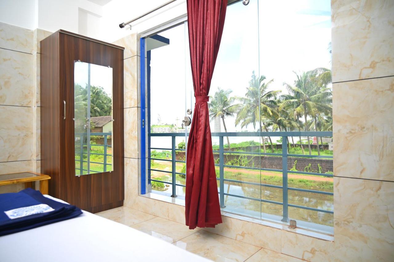 Blue Pearl Beach Guest House Mavalli Ngoại thất bức ảnh