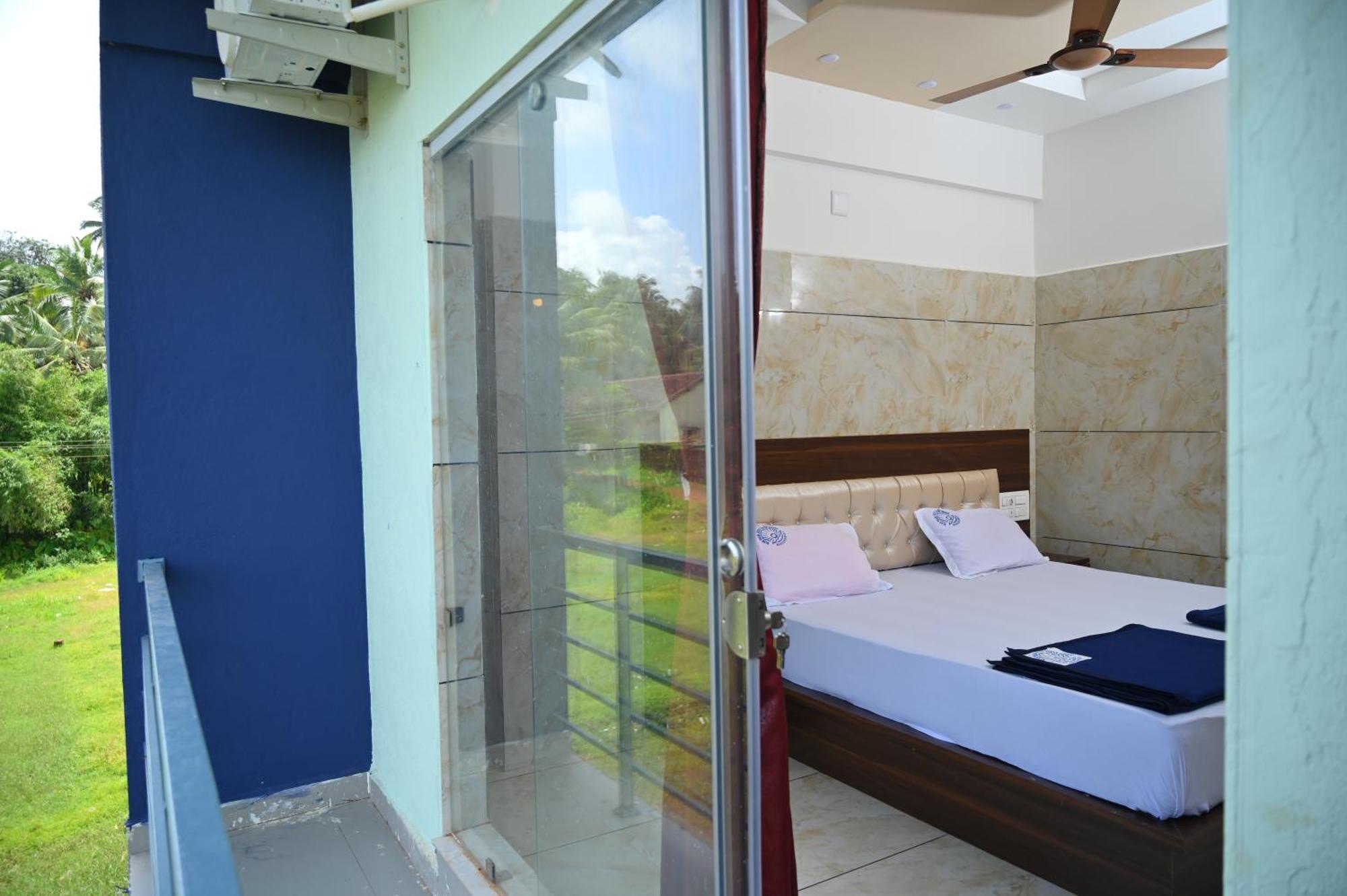 Blue Pearl Beach Guest House Mavalli Ngoại thất bức ảnh